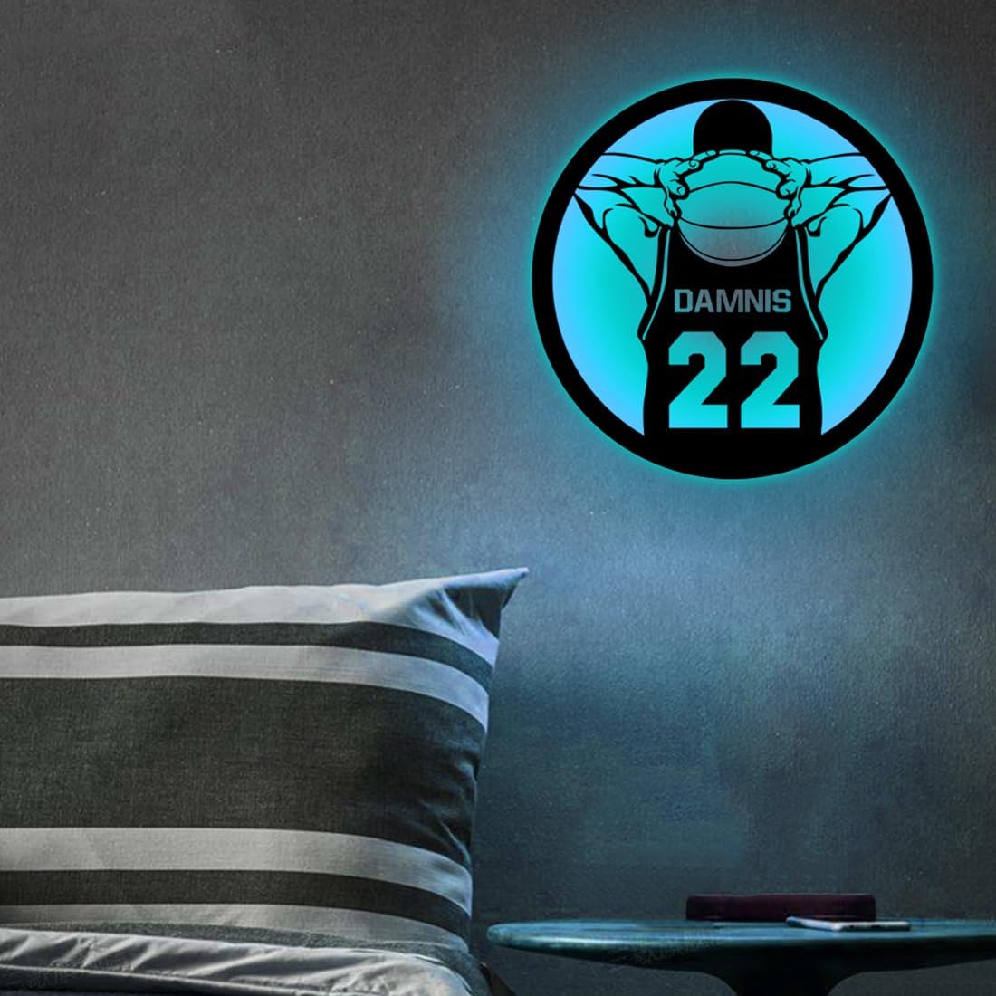 Letrero de metal personalizado para jugador de baloncesto con luz LED, nombre y número personalizados, arte de pared de baloncesto, decoración del