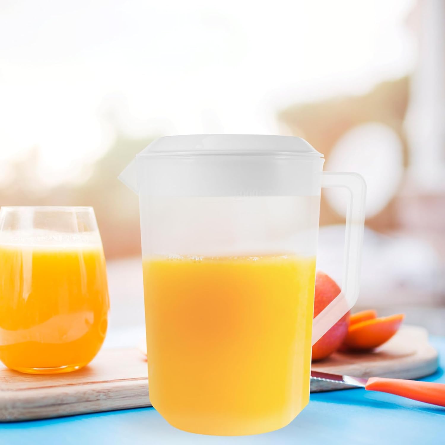 SHERCHPRY Jarra de agua de plástico, jarra de agua de medición con tapas para agua fría, recipientes para té helado, jarra de bebidas para el hogar