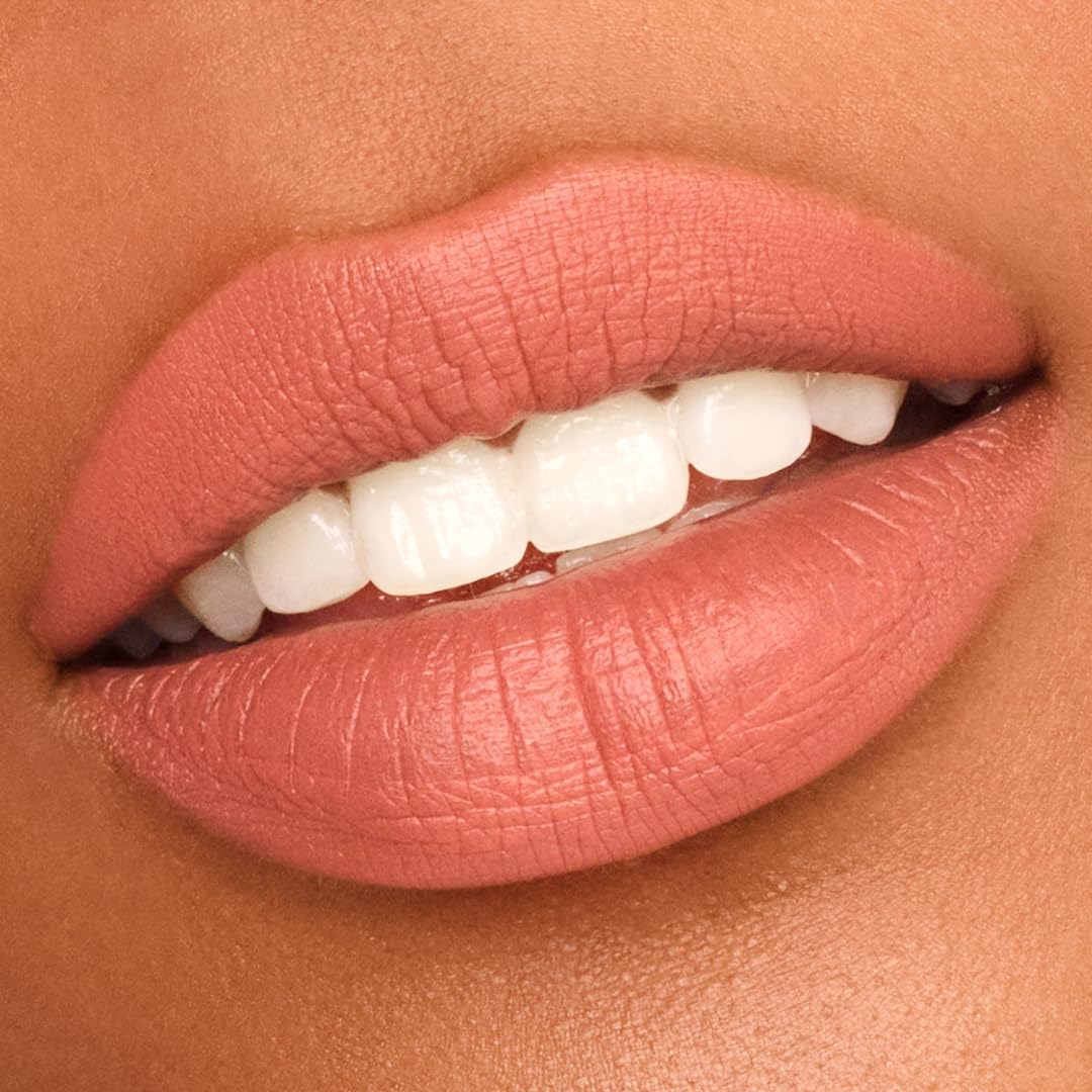 Bossy Cosmetics Lápiz labial vegano mate, de larga duración, hidratante con vitamina E y aceite de semilla de sandía (Badass – Color naranja suave)