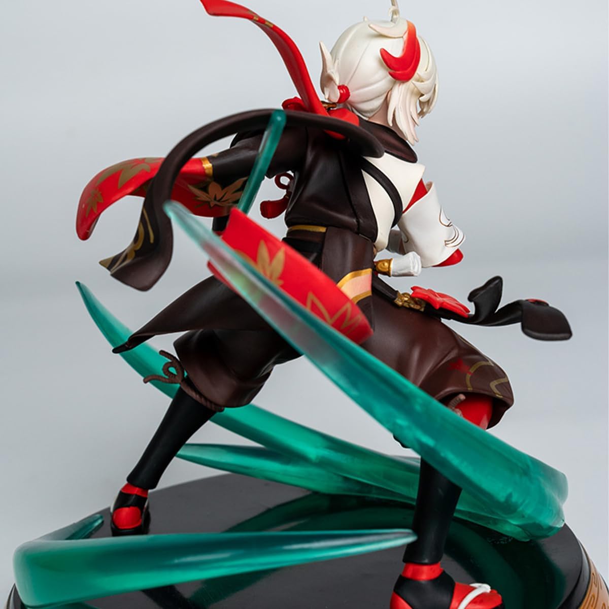 Genshin Impact Kaedehara Kazuha Figura 18 PVC 18CM miHoYo Anime Game Inazuma Personaje Escritorio Adornos Regalo