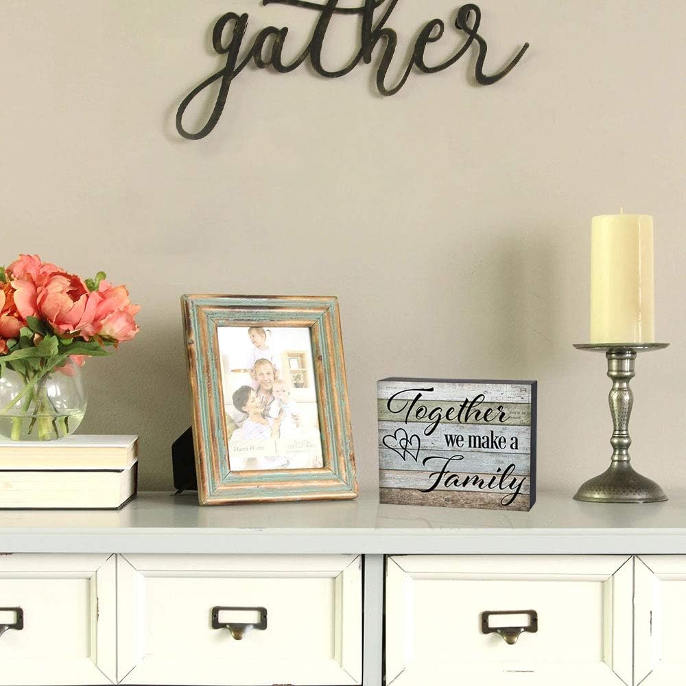 Cartel de madera con texto en inglés Together We Make A Family, para colgar en la pared