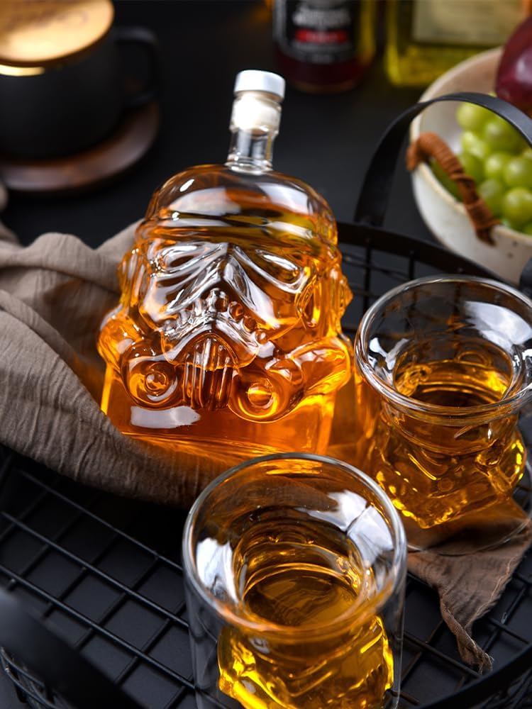 Juego de decantador de whisky creativo con 2 vasos transparentes Stormtrooper botella de vino para vino, vodka, licor, whisky, regalos para hombres