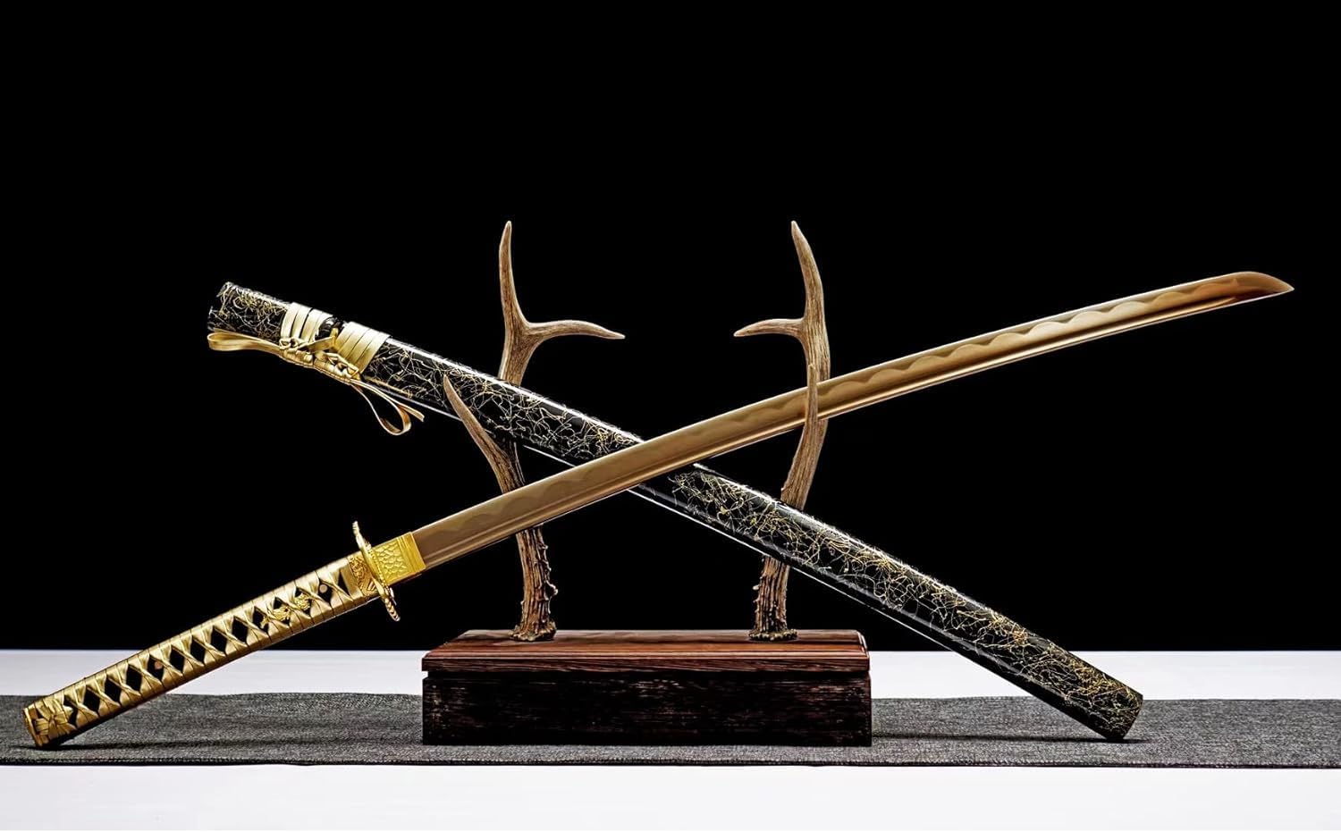 Espada samurái japonesa T1095 forjada a mano de acero de alto carbono, Katana negra y morada, hoja de espiga completa, lista para combatir