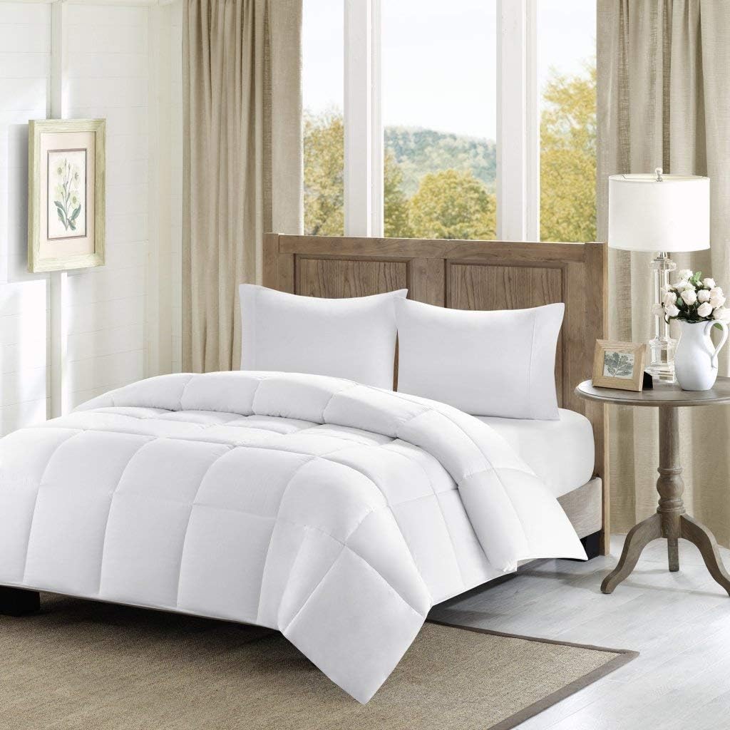 Madison Park Winfield – Edredón alternativo de plumón de 300 hilos, tamaño matrimonialqueen, color blanco