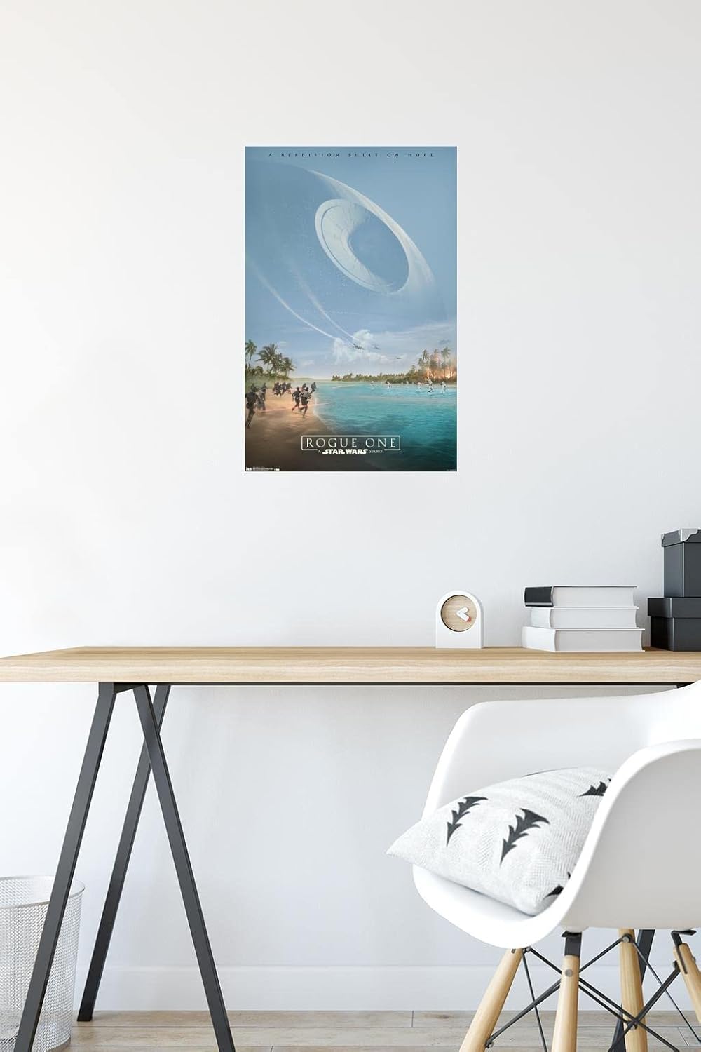 Trends International Star Wars Rogue One – Póster de pared Teaser, 14.725 x 22.375 pulgadas, versión premium sin marco