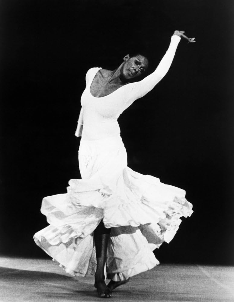 Dance Alvin Ailey Ndancer Judith Jamison interpretando el grito solista coreografiado por Alvin Ailey C1971 (24 x 36)