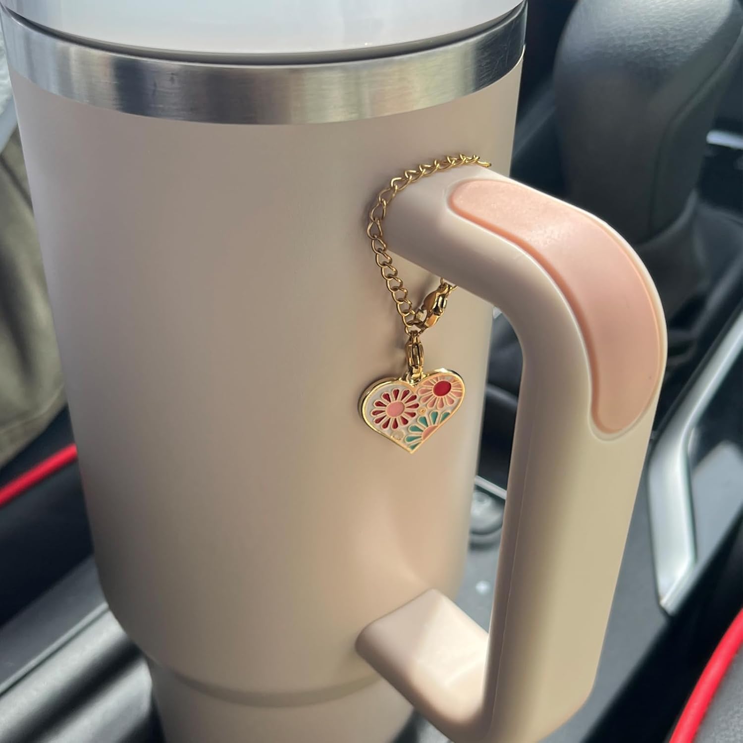 CIZULFY Abalorio para accesorios de copa Stanley, 2 dijes de corazón para StanleySimple ModernYeti Cup con asa, Stanley Cup Charms para Stanley