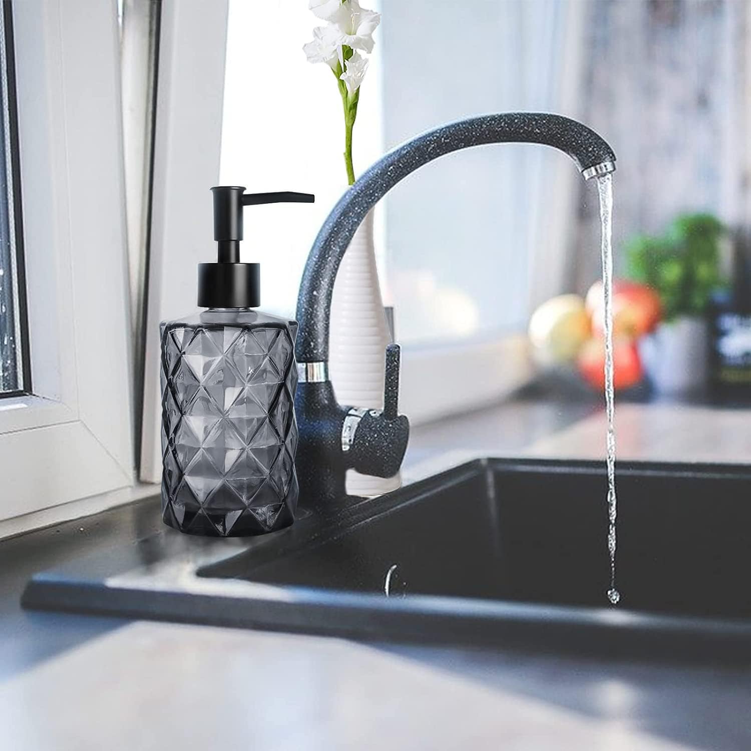 Dispensador de jabón de vidrio negro de 11 onzas, paquete de 2 dispensadores de jabón para manos y platos para cocina, dispensadores de botellas de