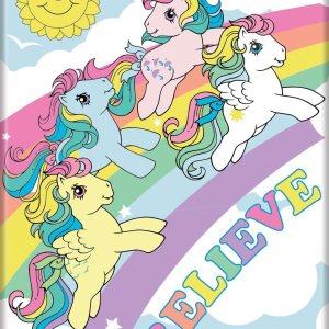 Ata-Boy My Little Pony Retro Group Believe – Imán de 2.5 x 3.5 pulgadas para refrigeradores y casilleros Ata-Boy My Little Pony Retro Group Believe – Imán de 2.5 x 3.5 pulgadas para refrigeradores y casilleros