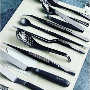 Juego completo de herramientas, juego de 11 piezas, hecho de acero inoxidable y caja de cuero ecológico, color negro – Evolve Culinary Juego completo de herramientas, juego de 11 piezas, hecho de acero inoxidable y caja de cuero ecológico, color negro – Evolve Culinary