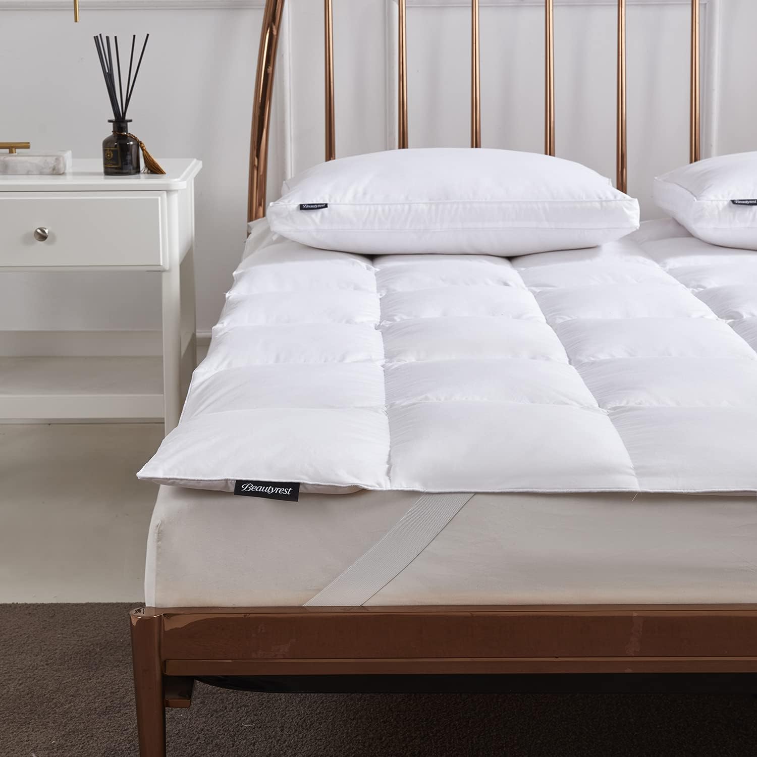 Beautyrest Tencel y mezcla de algodón Feathebed colchón de fibra de plumón blanco con bandas de anclaje elásticas