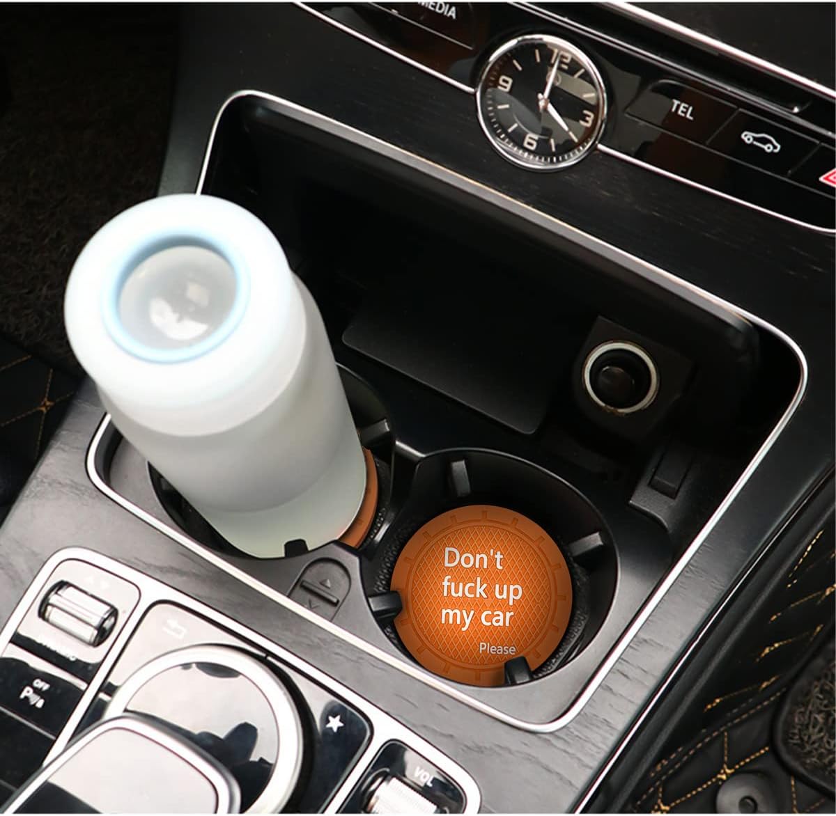 8sanlione Posavasos para automóvil, 4 posavasos de 2.75 pulgadas, tapete integrado antideslizante e impermeable, accesorios interiores automotrices