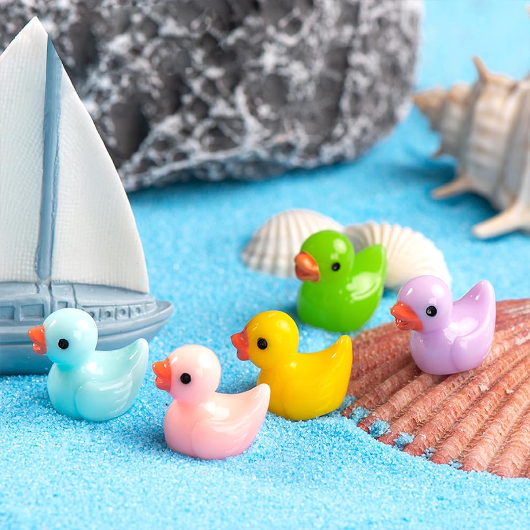 120 piezas de mini patos de resina, figuras en miniatura de pato pequeño a granel para fiestas, decoraciones de micro paisajes, adornos de acuario