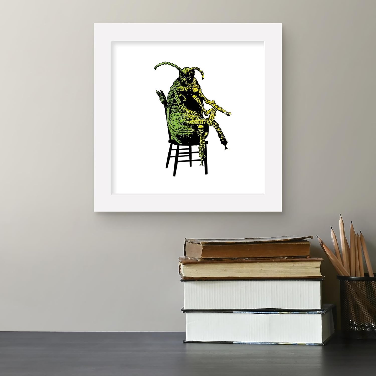 Trends International Gallery Pops Beetlejuice – Póster de pared con texto en inglés Hi How Are You Beetle, 12.00 x 12.00 pulgadas, versión de marco