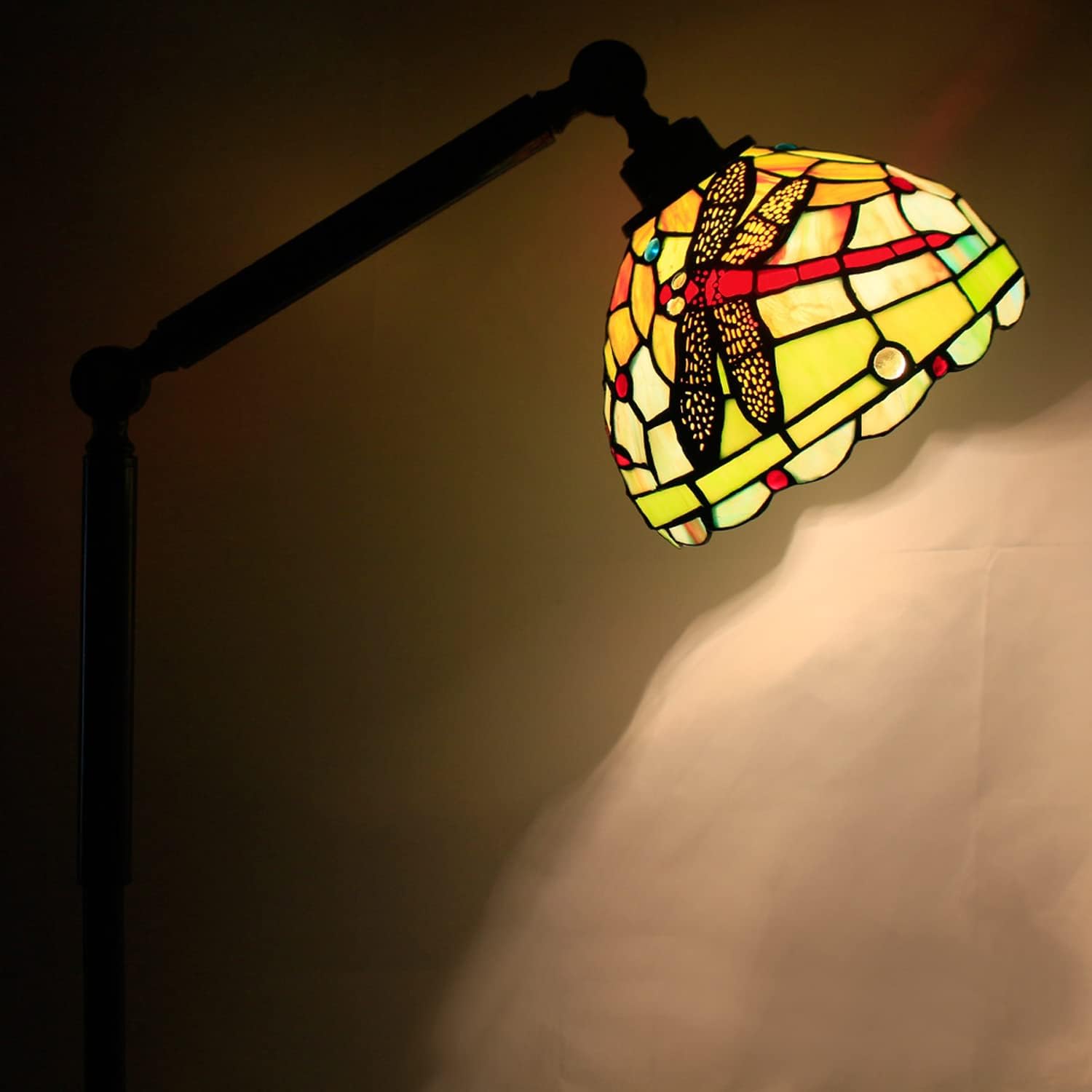 Torchiere Tiffany – Lámpara de pie estilo libélula de colores, lámpara de arco de ángulo de brazo giratorio, lámpara de lectura ajustable de cuello