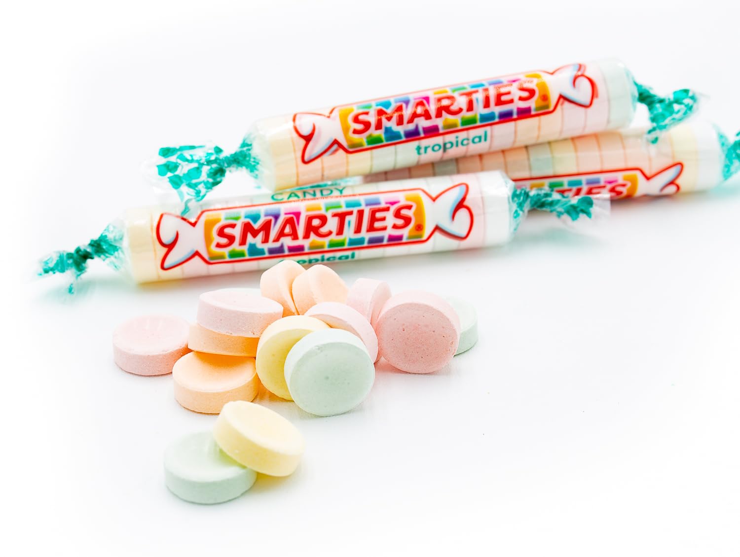 SMARTIES TROPICAL – Rollos de dulces de 2 libras  Smarty Candy Bag a granel  Surtido de sabores tropicales afrutados, sin gluten, apto para veganos,