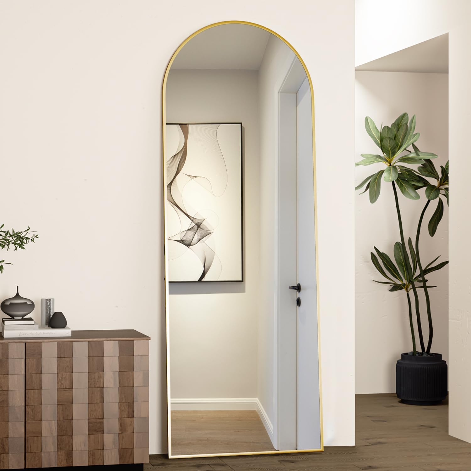 Espejo de longitud completa, espejo de arco de 64 x 21 pulgadas con soporte, espejo de cuerpo completo arqueado dorado de pie o inclinado para