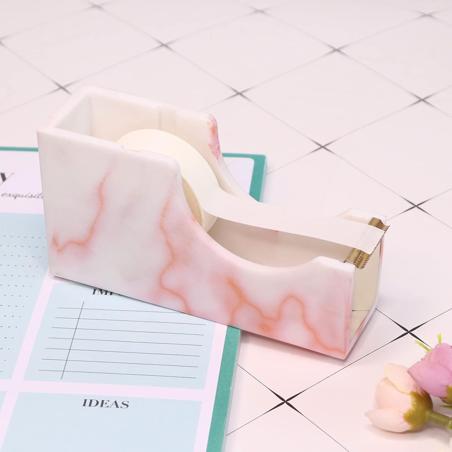 Dispensador de cinta de escritorio rosa mármol, dispensadores de cinta acrílica de núcleo de 1 pulgada, base antideslizante, accesorios de