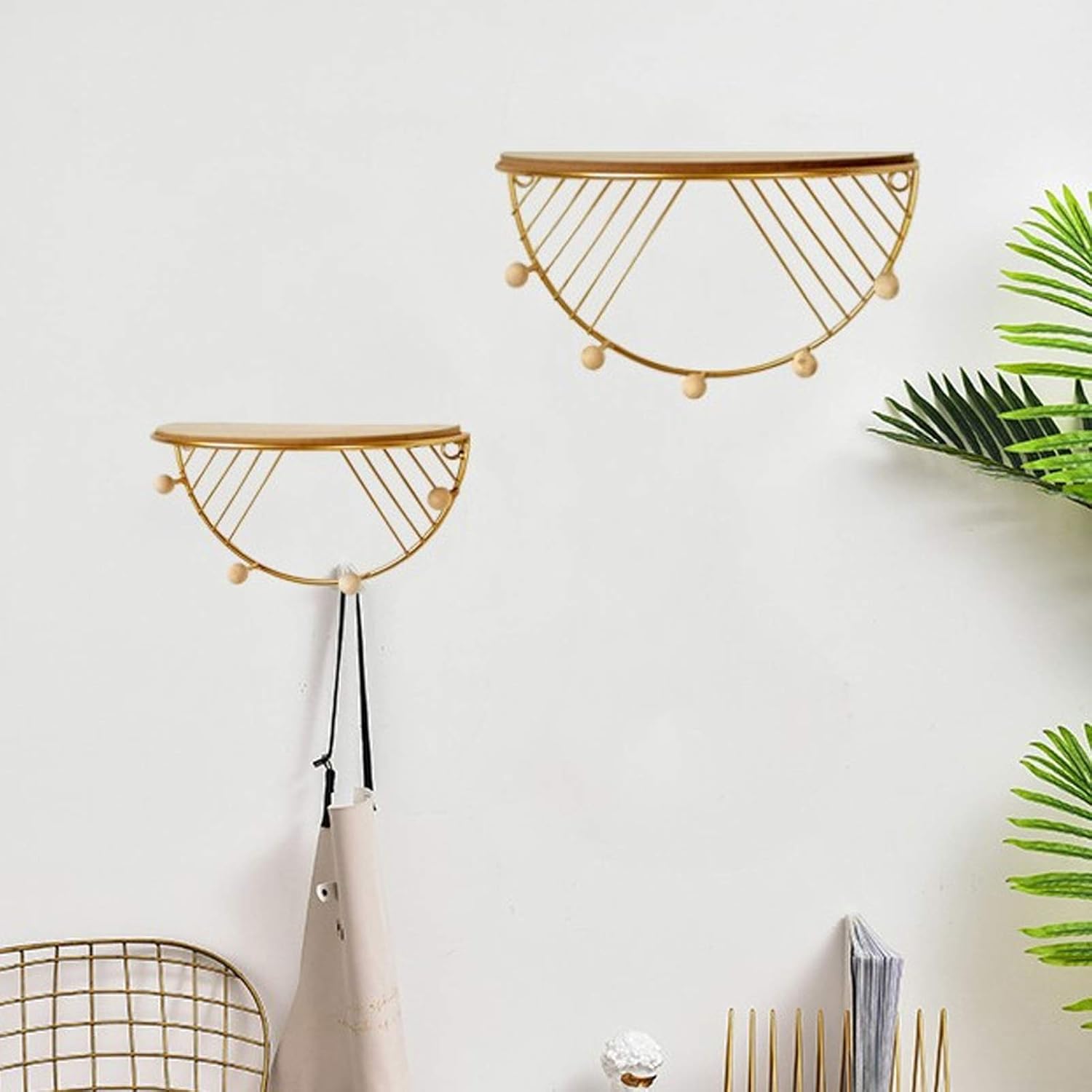 Estante de exhibición de pared para colgar ropa, color dorado, estante de pared con organizador de almacenamiento, perfecto para el hogar, sala de
