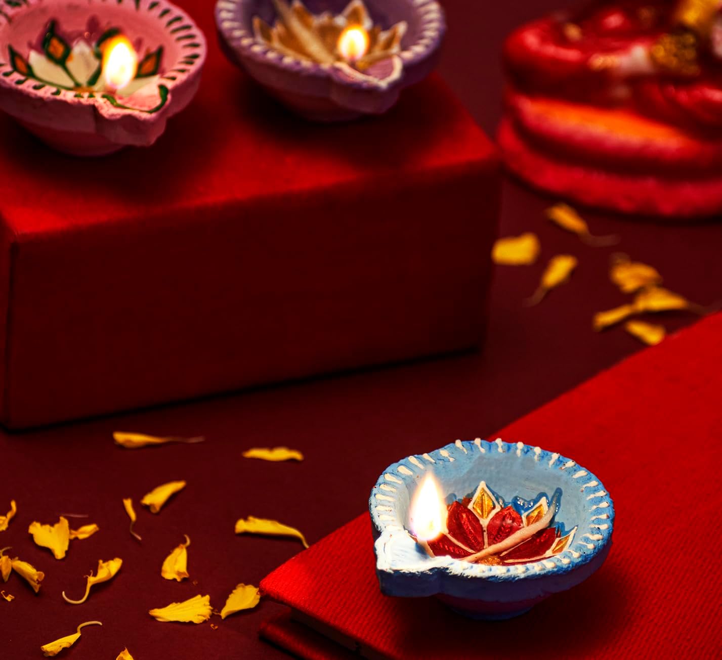 IndoTribe 12 piezas Diwali Diyas para decoración Diwali Decoraciones para el hogar Diwali luces Diwali Decoración Diwali Diya Diwali Vela Diwali