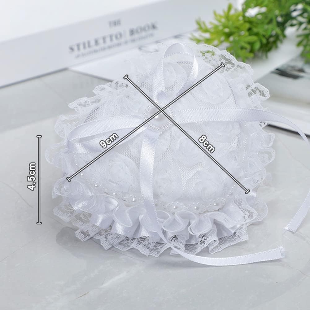 yuanxue Caja de soporte para anillo de boda en forma de corazón, almohada romántica para portador de anillo de encaje blanco, cojín romántico de