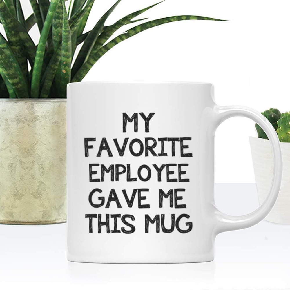 Divertida taza de café de oficina con texto en inglés My Favorite Employee Gave Me This Mug  Regalo de oficina de broma para jefe  Regalos únicos de