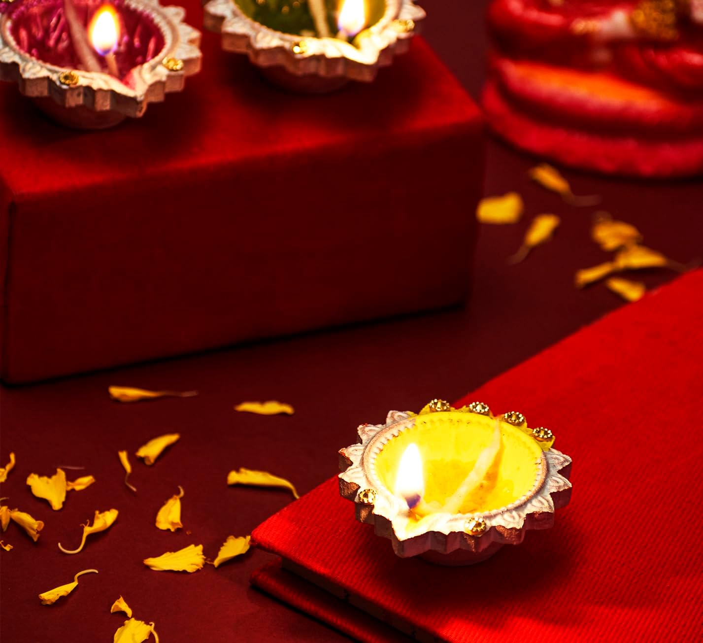 IndoTribe 12 piezas Diwali Diyas para decoración Diwali Decoraciones para el hogar Diwali luces Diwali Decoración Diwali Diya Diwali Vela Diwali