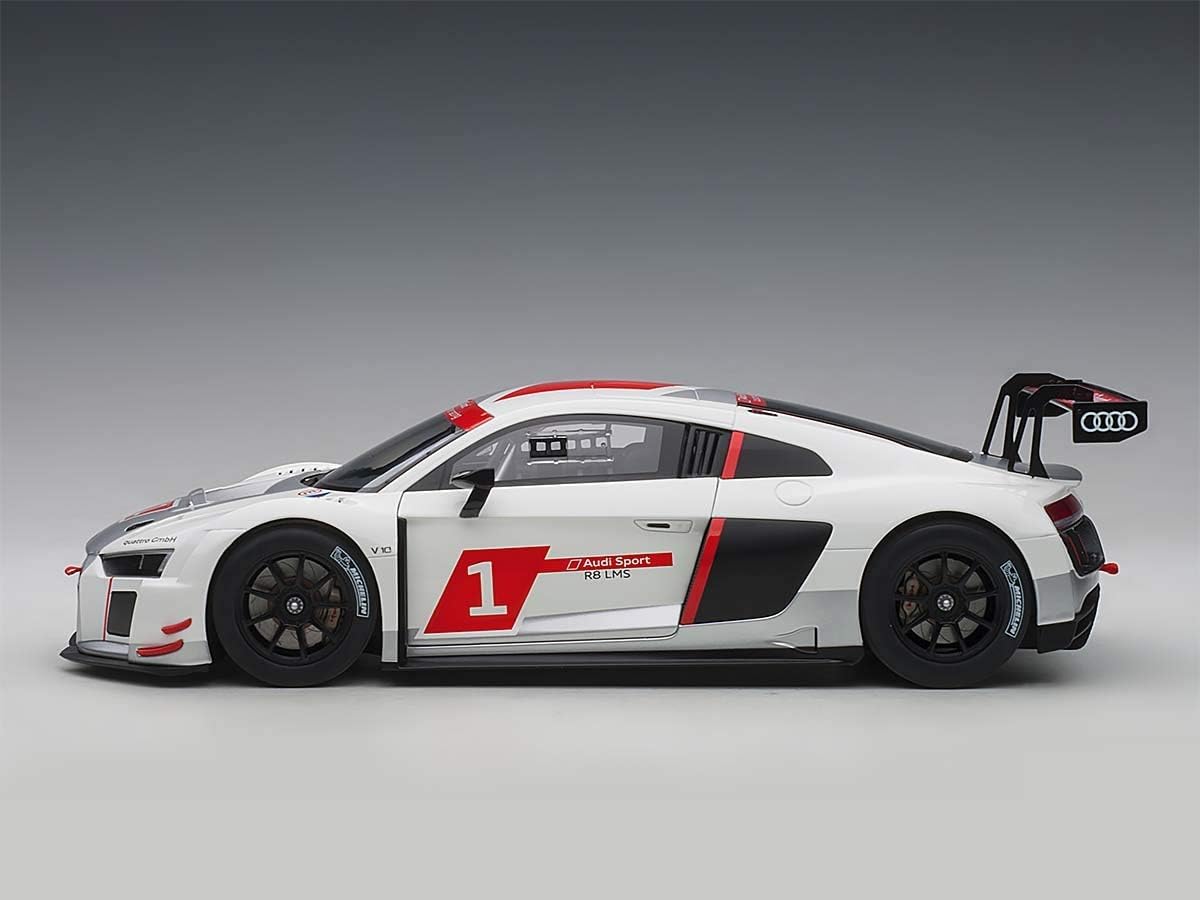Audi R8 FIA GT GT3#1 2016 Ginebra – Coche de presentación modelo 118 de AUTOart 81600