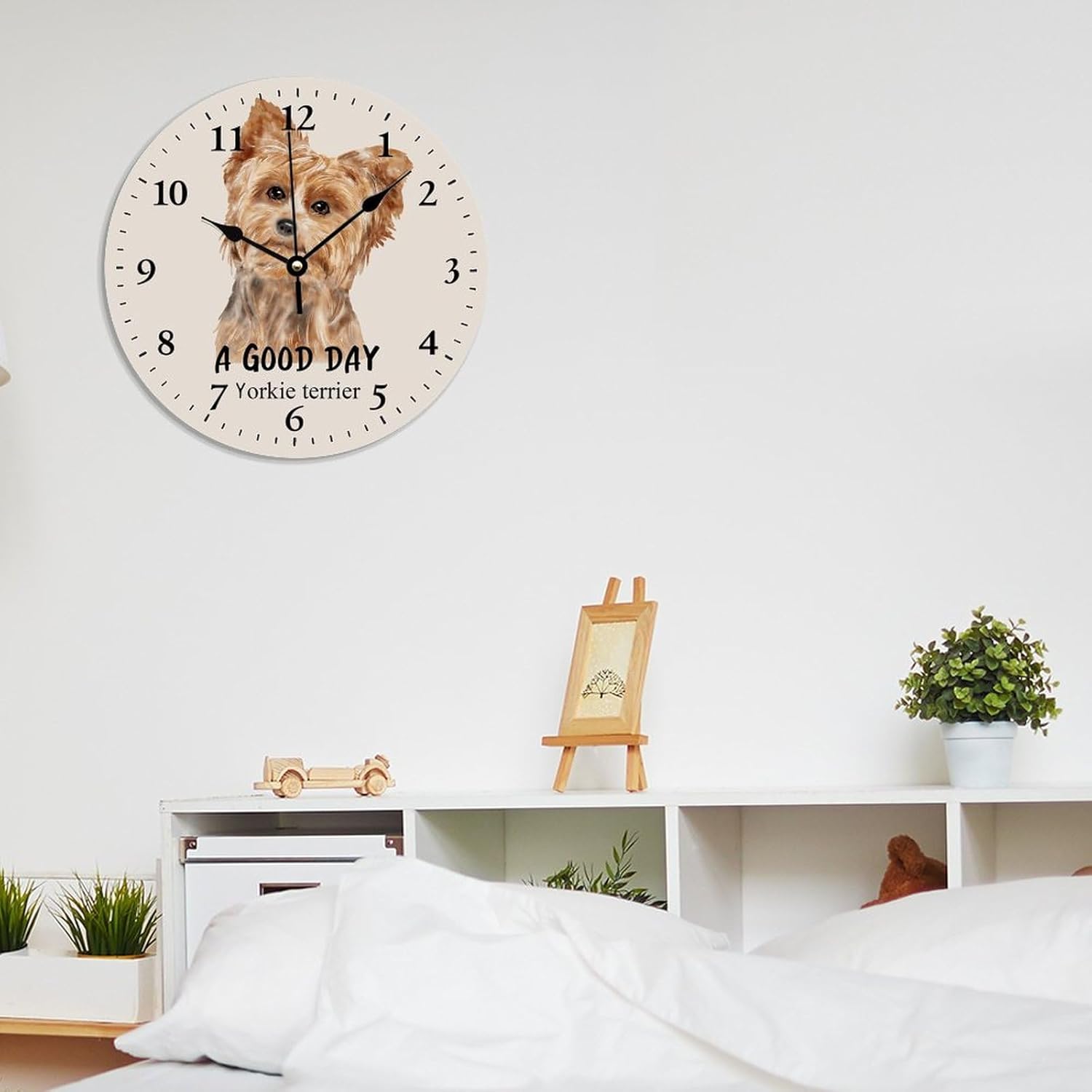 ArogGeld Reloj de pared con texto en inglés “A Good Day” Yorkie Terrier – Reloj de pared colgante para perro Yorkie Terrier, silencioso, sin tictac,