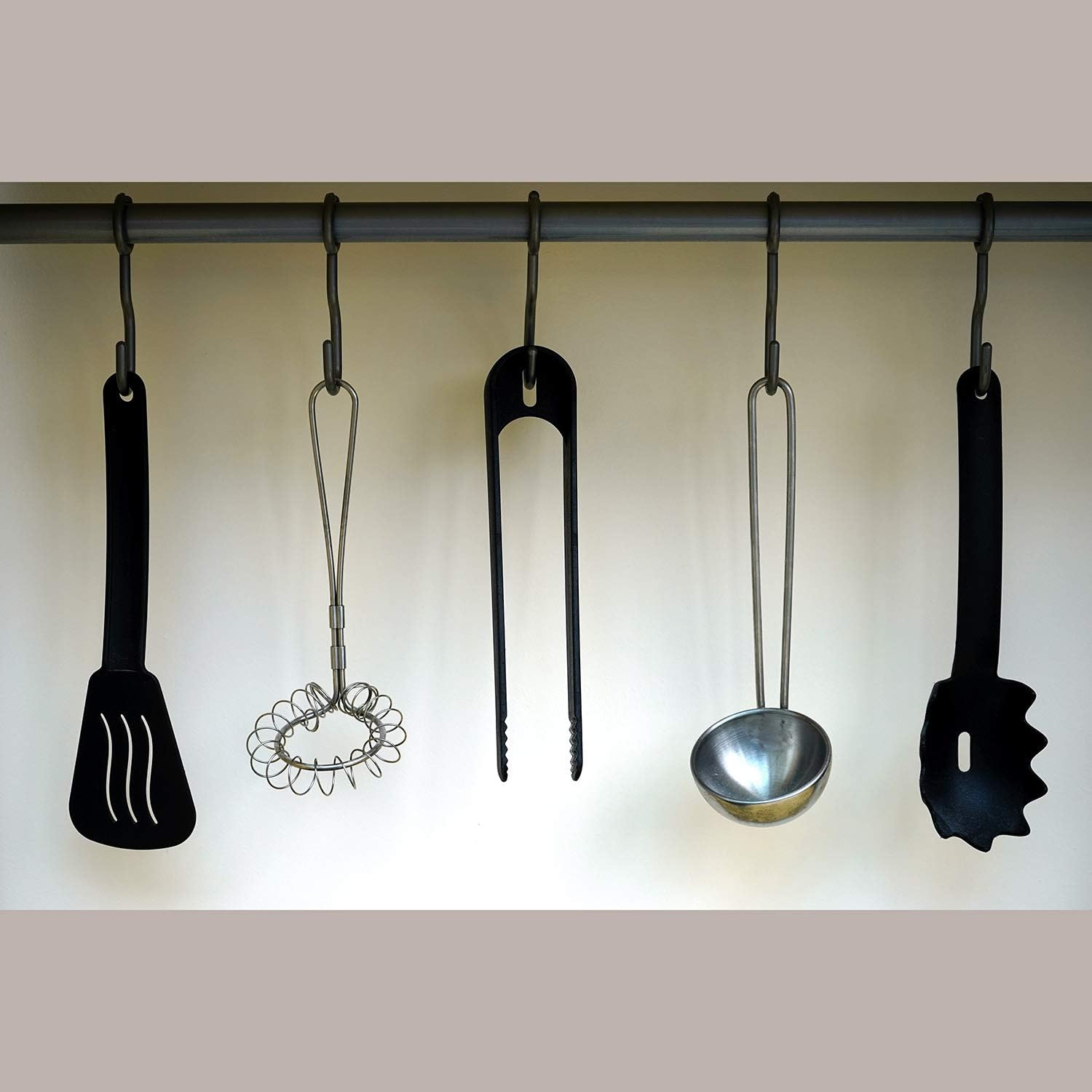 Ganchos de acero inoxidable para barra de armario, ganchos resistentes para colgar ollas, sartenes, tazas, toallas, guantes de horno, ganchos de