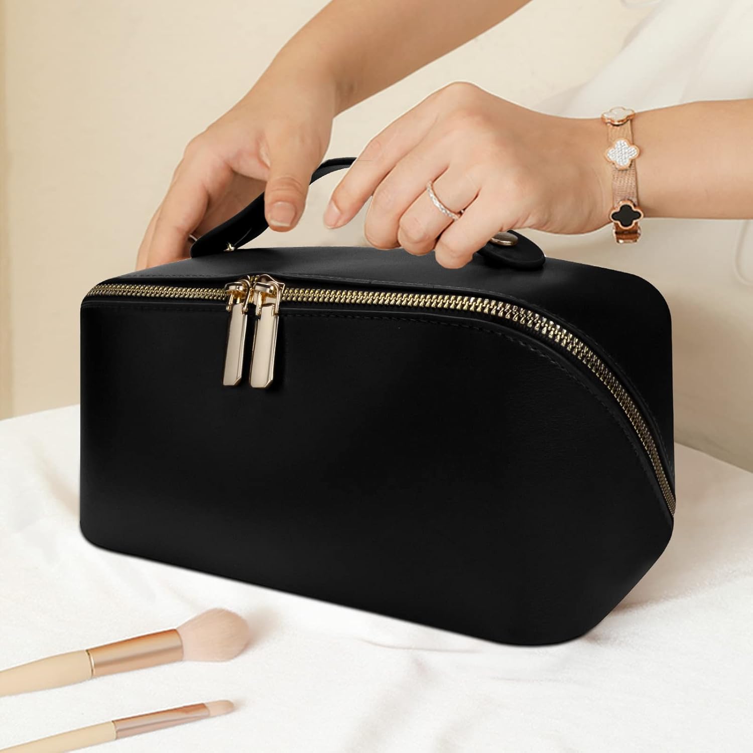 YOCETORY Nuevo bolso del maquillaje, bolso cosmético de cuero de la PU 2023, Negro2, Moderno