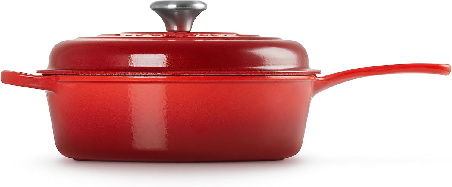Le Creuset Hierro fundido esmaltado Signature Cassadou, 3.75 cuartos de galón., Cerise
