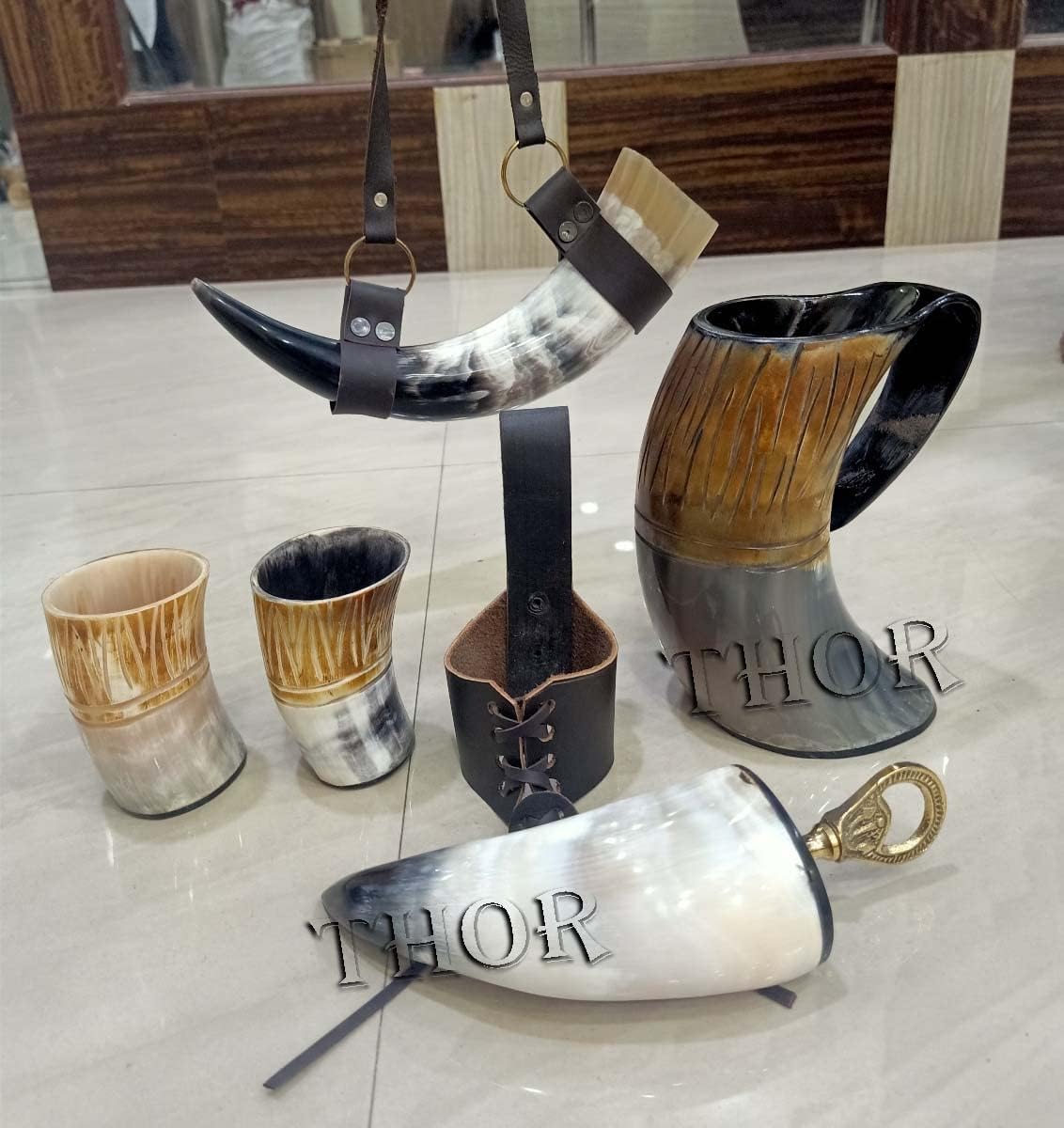 Juego de jarras hechas a mano para cerveza, mead, vino, vikingo, bocina de buey auténtica, taza para beber con funda de cinturón de cuerno, abridor