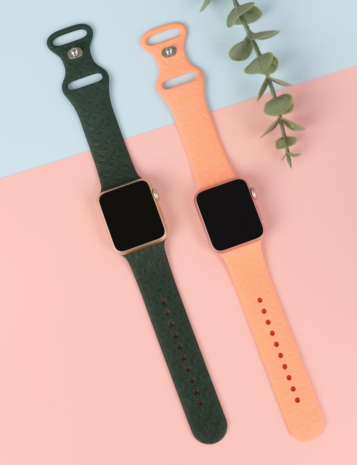 Paquete de 2 correas de repuesto con patrón de cubo 3D grabadas deportivas compatibles con Apple Watch Band de 1.496 pulgadas, 1.575 pulgadas, 1.614