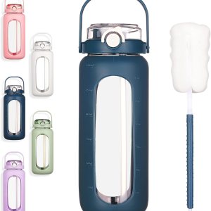 BLUEGO Botellas de agua de vidrio de 56 onzas con marcador de tiempo y pajilla, botella de agua motivacional grande de medio galón con funda de BLUEGO Botellas de agua de vidrio de 56 onzas con marcador de tiempo y pajilla, botella de agua motivacional grande de medio galón con funda de