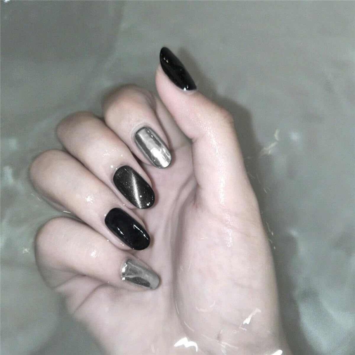 LTTECH Uñas postizas a presión de espejo de forma ovalada media, uñas postizas negras y plateadas, acabado metálico, kit de uñas postizas acrílicas,