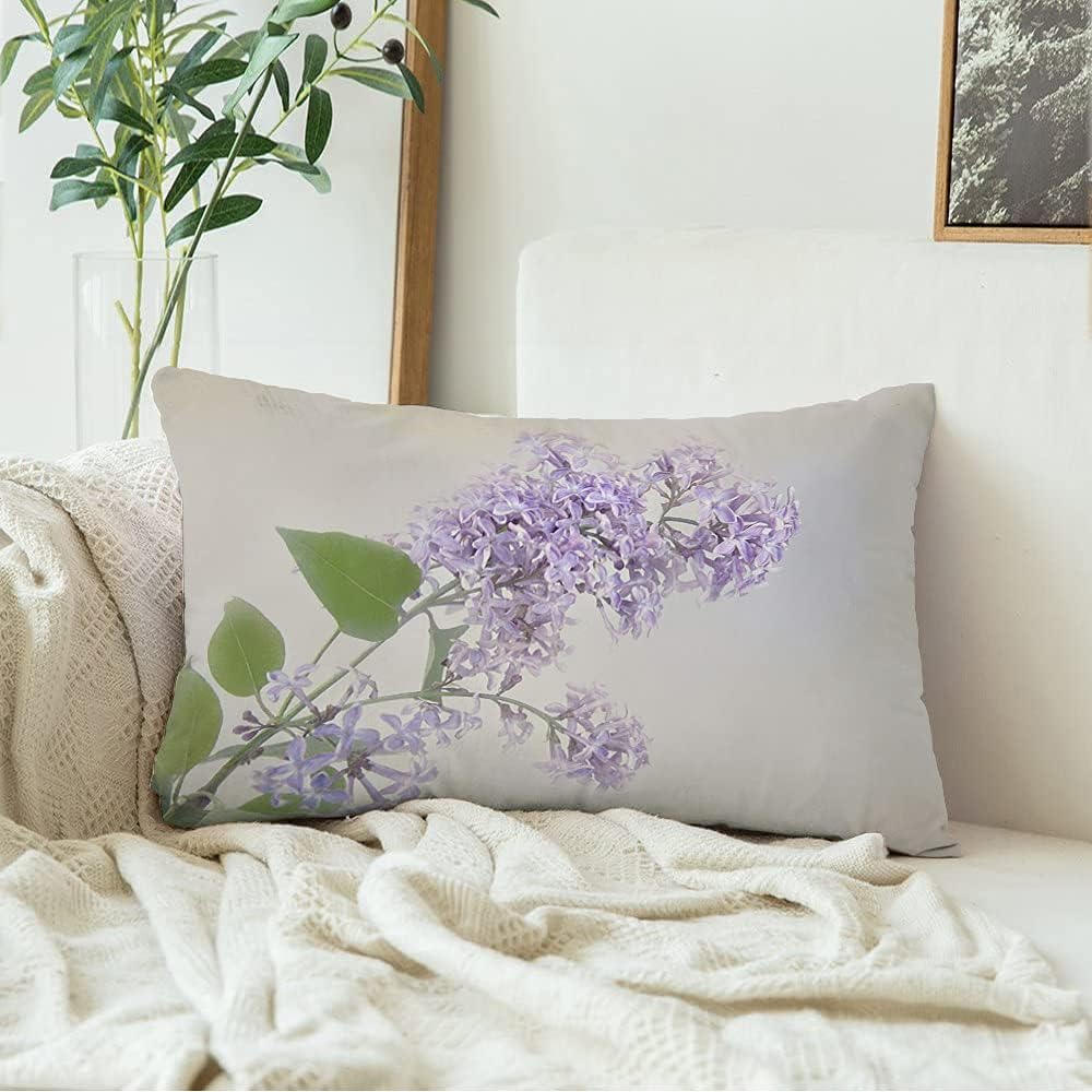 Funda de almohada rectangular decorativa de terciopelo verde, lavanda, lila, floral, superposición, naturaleza, morado, flores botánicas, rama,