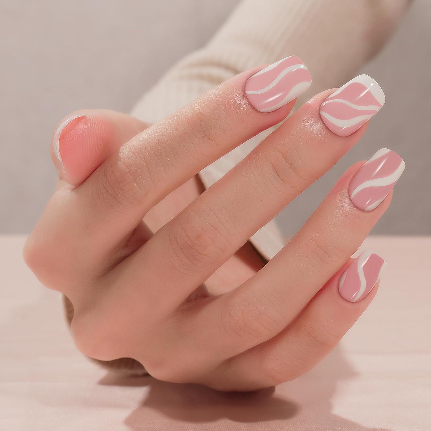 Uñas postizas cortas a presión de San Valentín, con diseños de remolinos rosados y blancos, uñas postizas acrílicas reutilizables con pegamento,