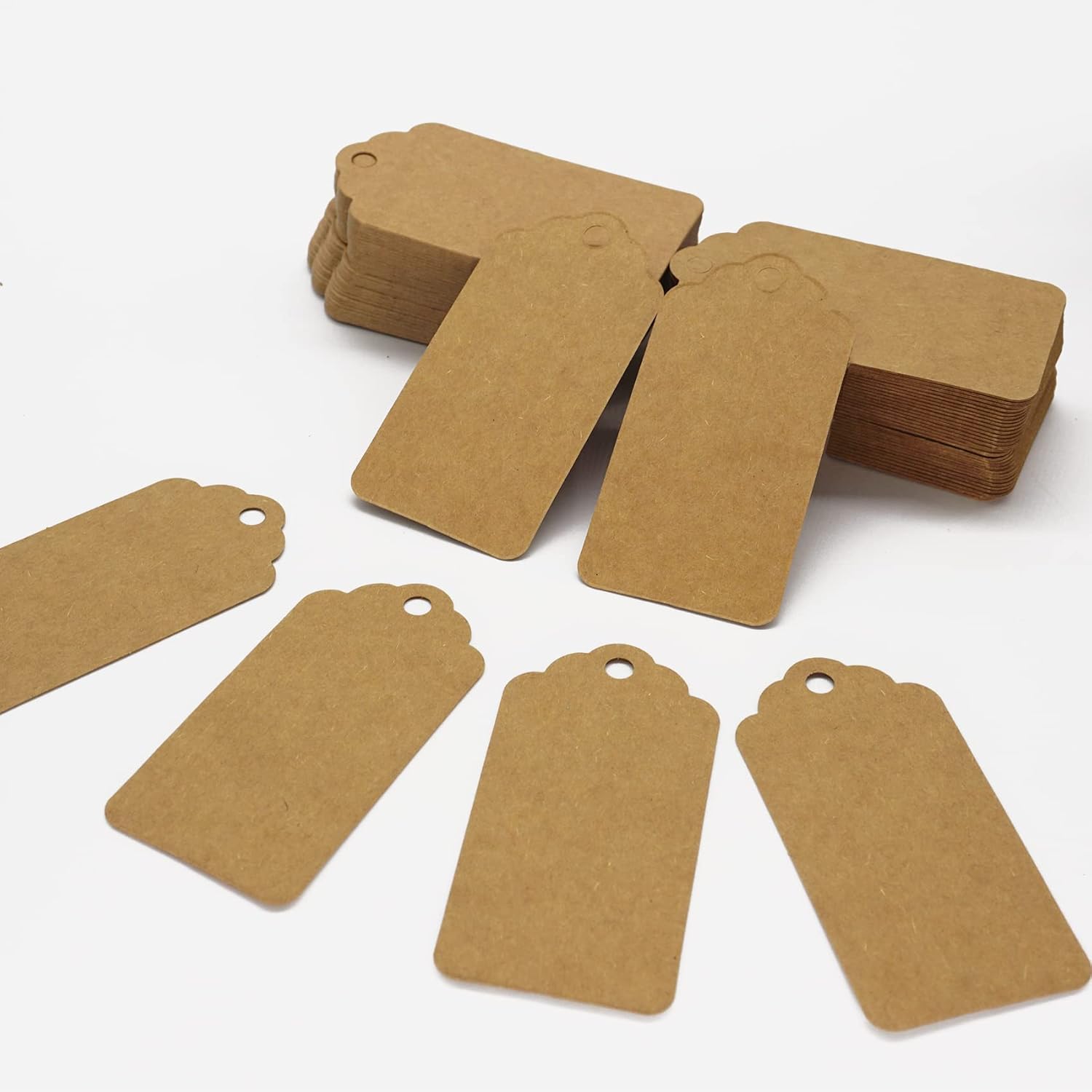 240 etiquetas de regalo, etiquetas colgantes con cuerdas de papel kraft para envolver regalos de Navidad, bodas, cumpleaños, manualidades (cuadrado)