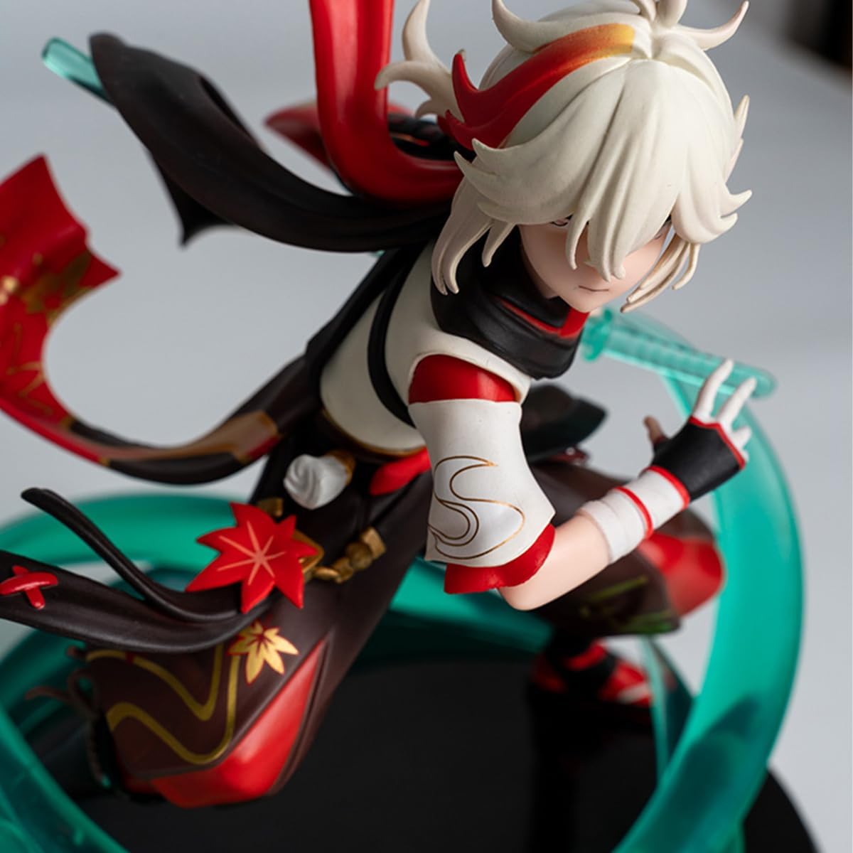 Genshin Impact Kaedehara Kazuha Figura 18 PVC 18CM miHoYo Anime Game Inazuma Personaje Escritorio Adornos Regalo