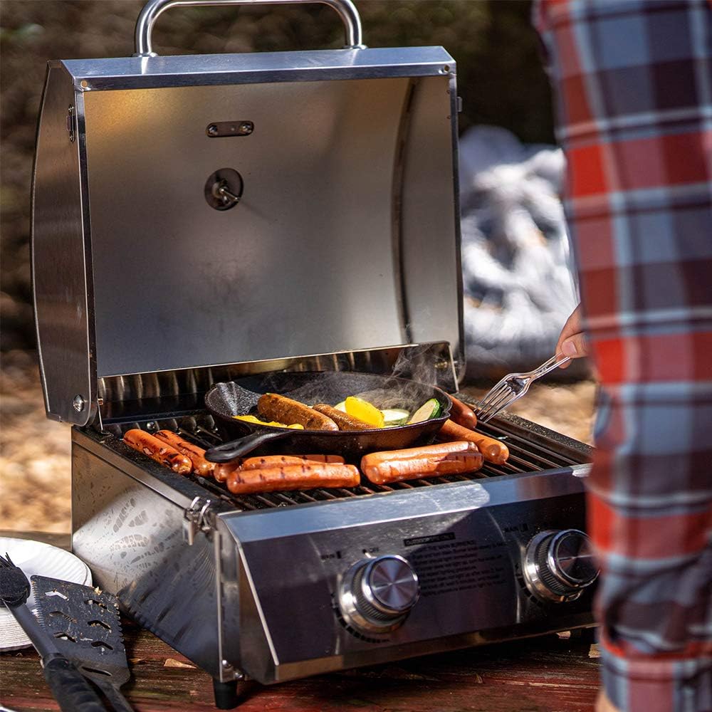 Monument Grills Parrilla de gas propano de mesa para acampar portátil al aire libre Cocinar con cubierta de barbacoa (2 artículos)
