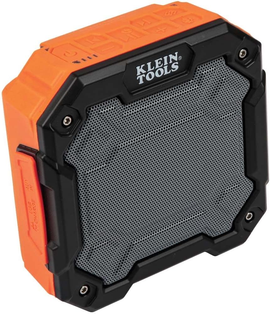 Klein Tools AEPJS3 – Altavoz Bluetooth para sitio de trabajo y regleta magnética 29601 con protector de sobretensión, cable de extensión, 4 tomas, 3
