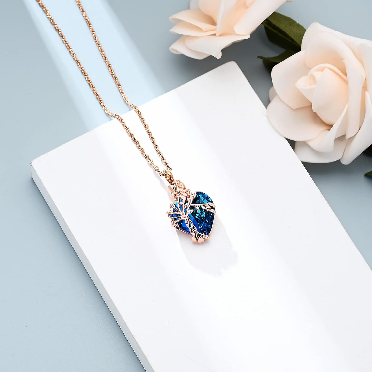 shajwo Collar de cenizas de urna de corazón de cremación del árbol de la vida para mujeres y hombres, dije de cenizas de cristales de cremación para