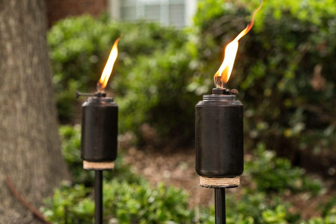 TIKI Brand Adjustable Flame TIKI – Antorcha de resina negra, iluminación decorativa al aire libre para patio trasero, césped, patio y jardín, 65
