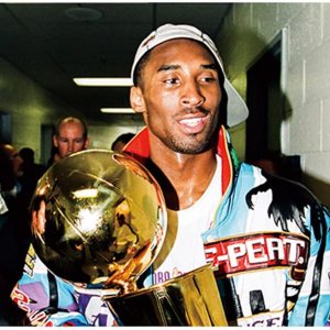 YUESUO Bandera de Kobe de 3 x 5 pies, divertida bandera de meme de pared de cueva para decoración de dormitorio universitario, al aire libre, YUESUO Bandera de Kobe de 3 x 5 pies, divertida bandera de meme de pared de cueva para decoración de dormitorio universitario, al aire libre,