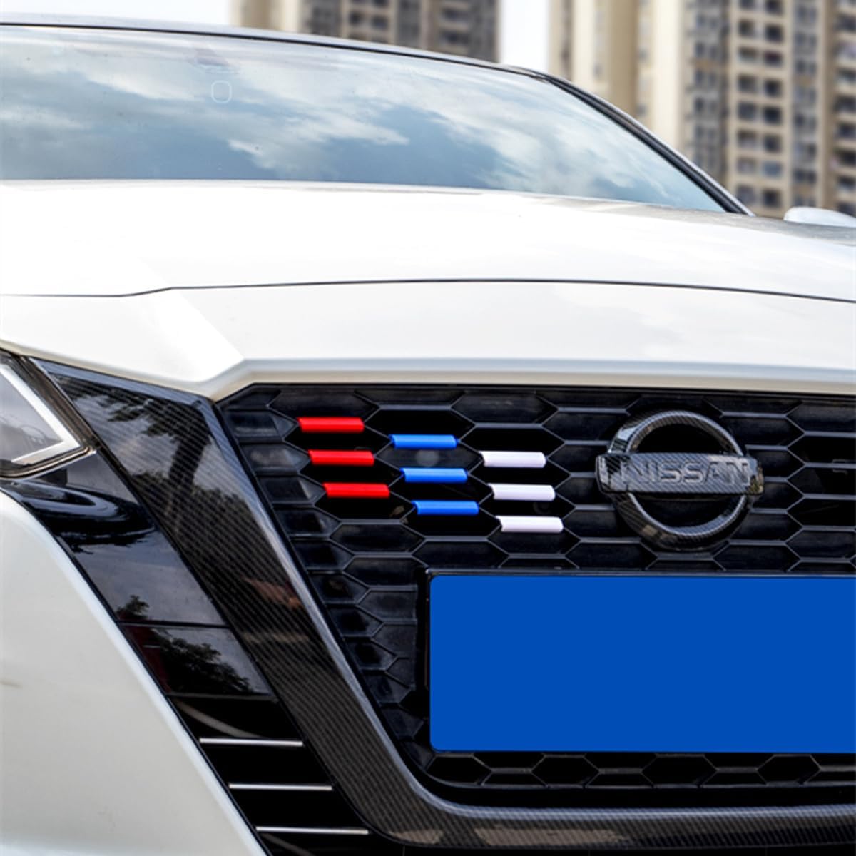 ZiWen Nuevo estilo deportivo colorido parrilla delantera inserto ajuste para Nissan Altima 2019 2020 2021 (rojo, azul y blanco)