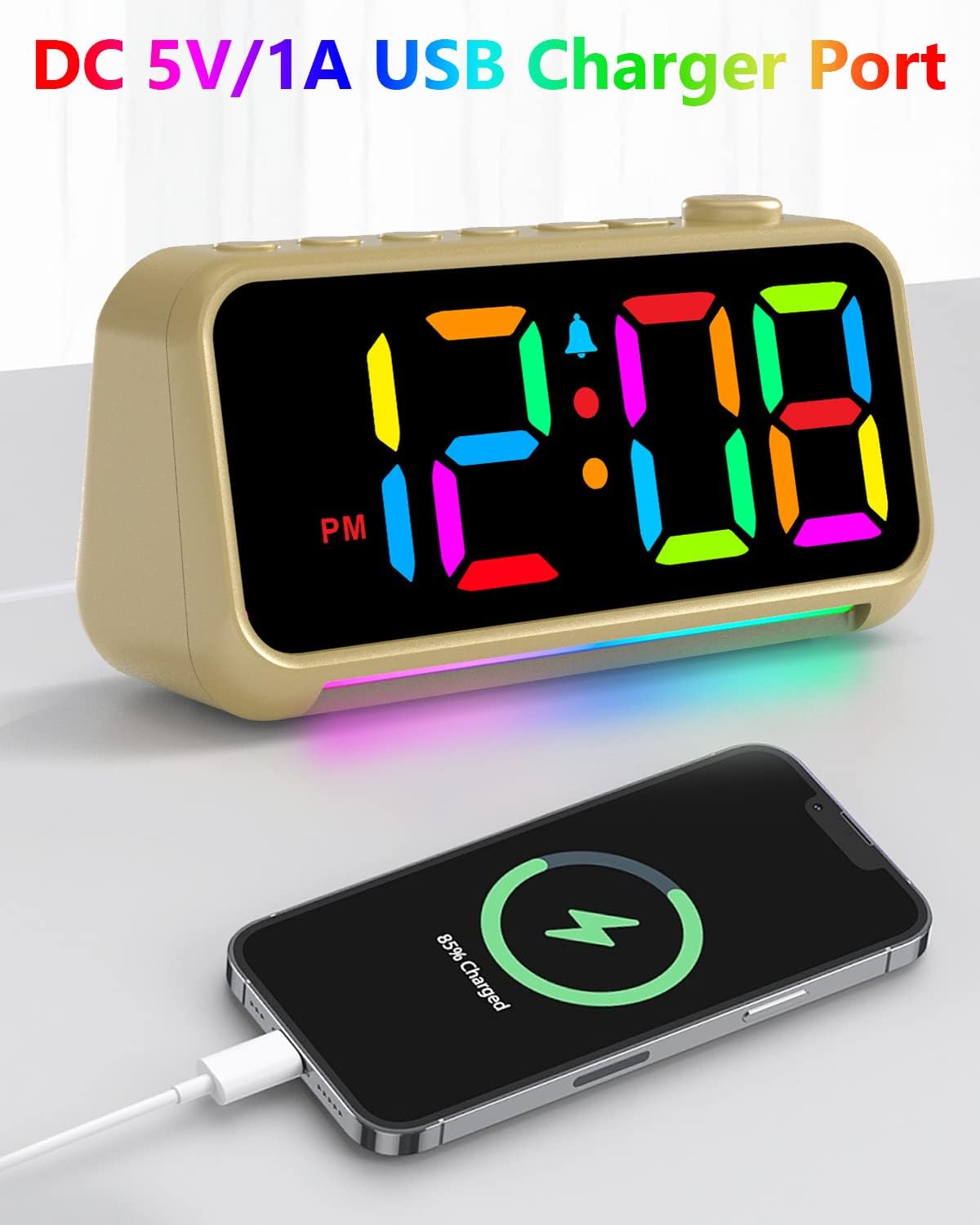 Reloj despertador con pantalla digital LED, puerto de carga USB de luz RGB extra fuerte, relojes de escritorio pequeños para personas que duermen