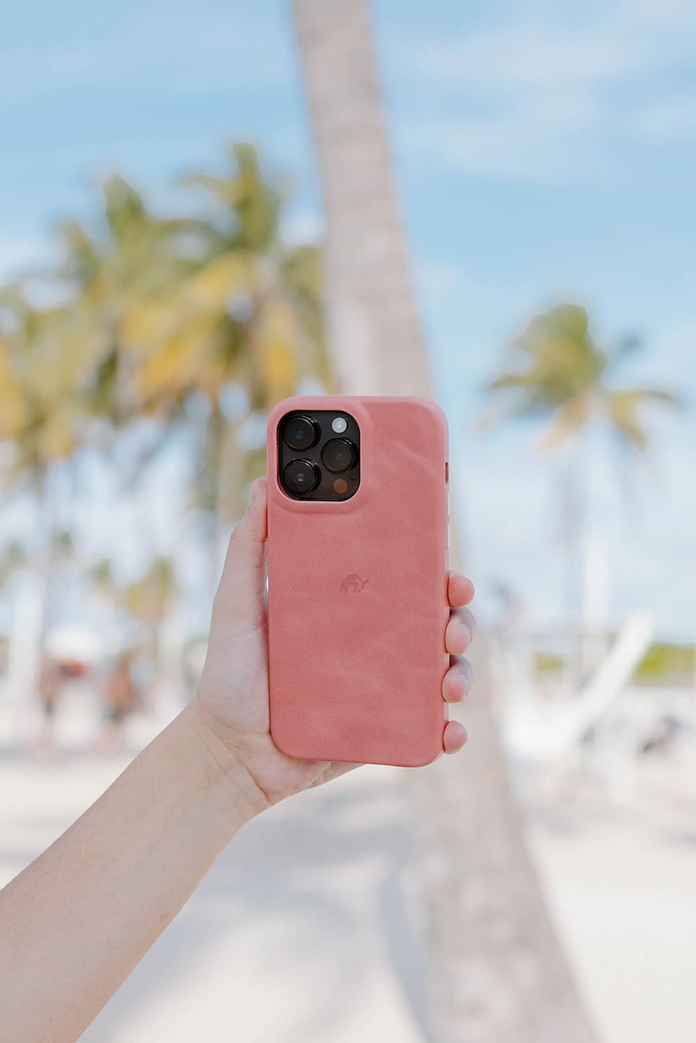 Bullstrap Funda de cuero prémium compatible con Apple iPhone 13 Pro y MagSafe Charger, edición South Beach