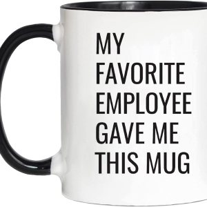 WOHR Taza de café con texto en inglés “Boss Gift My Favorite Employee Gave Me This This”, regalo divertido para cumpleaños, Navidad, regalos WOHR Taza de café con texto en inglés “Boss Gift My Favorite Employee Gave Me This This”, regalo divertido para cumpleaños, Navidad, regalos