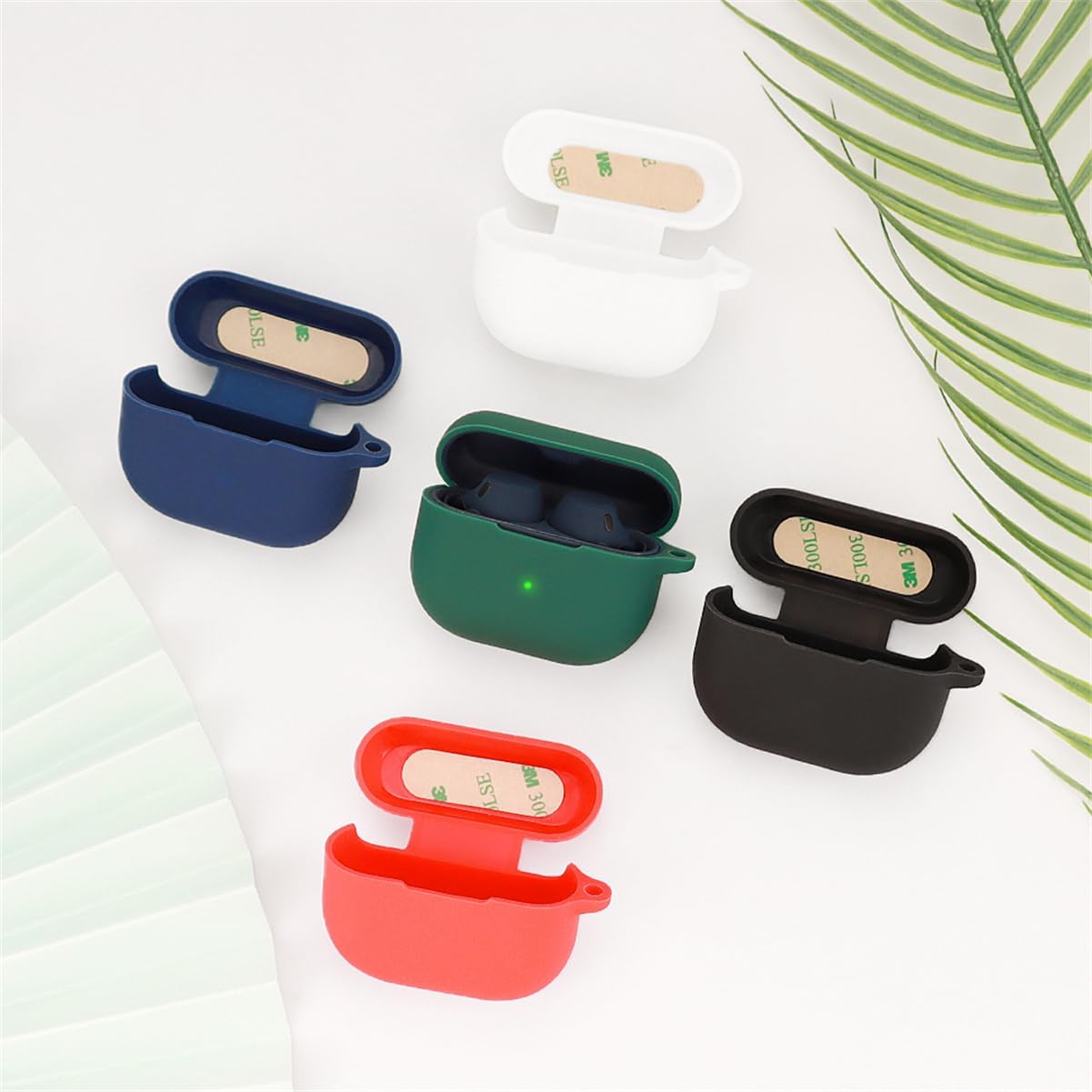 DAYJOY – Juego de 2 fundas protectoras de silicona suave compatibles con Jabra Elite 10Elite 8 Active con llavero (negro y azul)